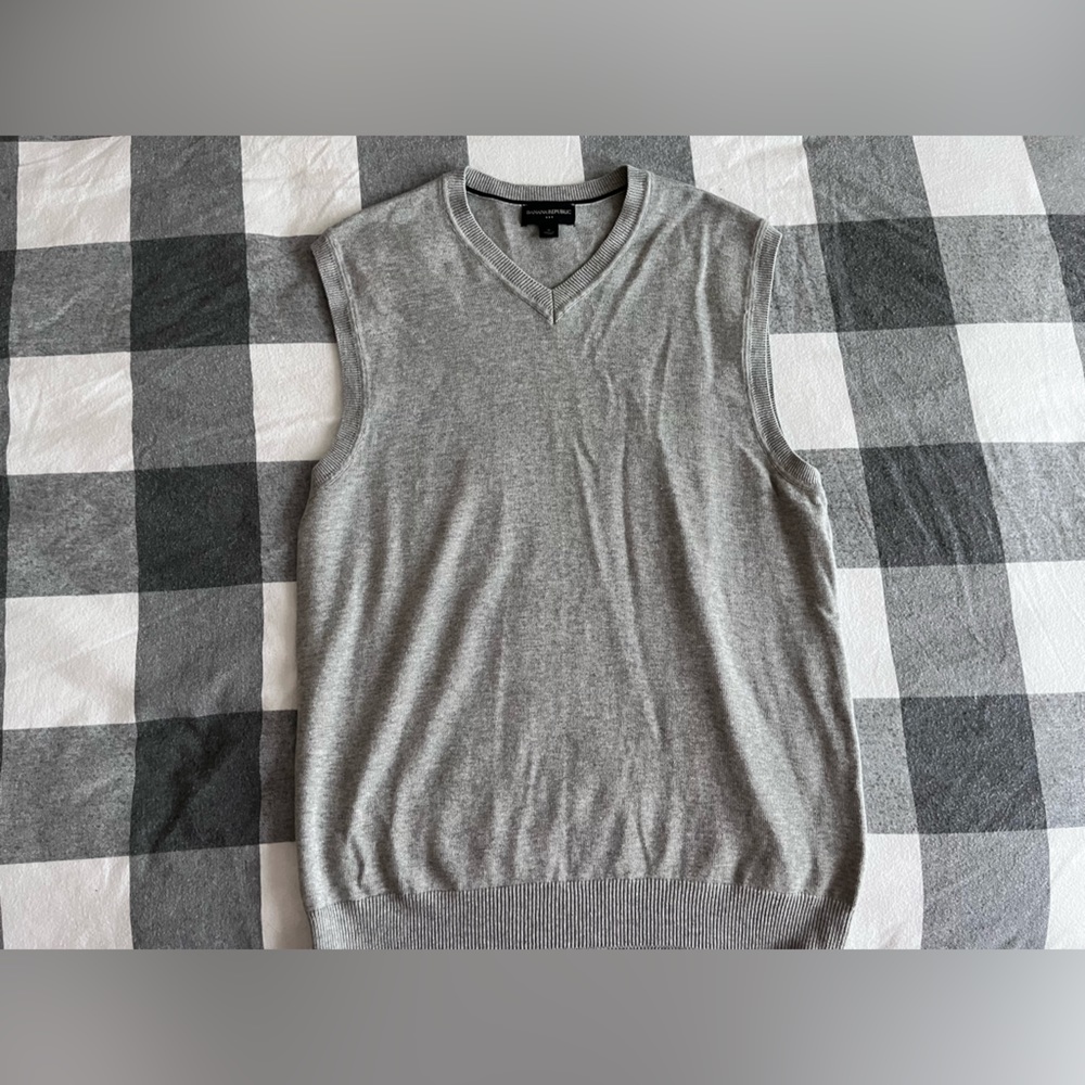 BANANA REPUBLIC SWEATER VEST